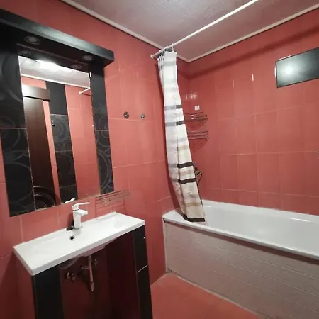 Johnny's Apartman Lakas Várpalota
