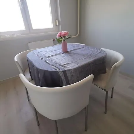 Διαμέρισμα Johnny's Apartman Lakas *